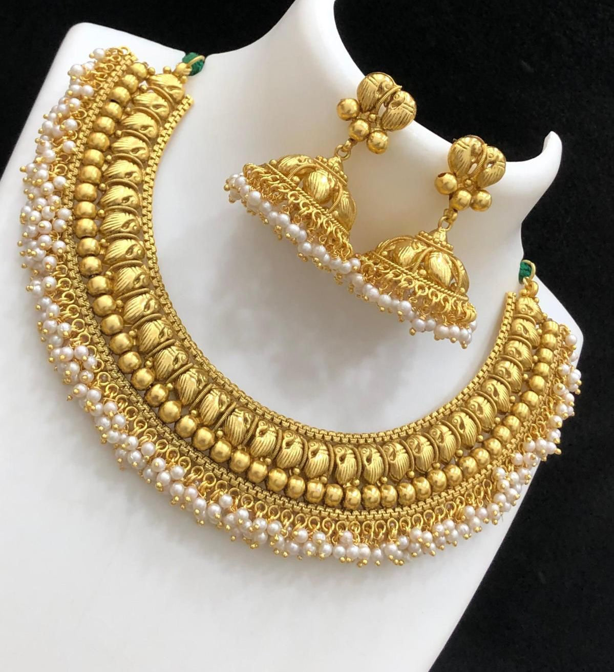 golden Choker set
