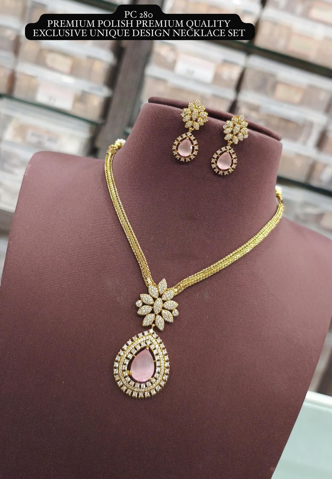 AD pendant set