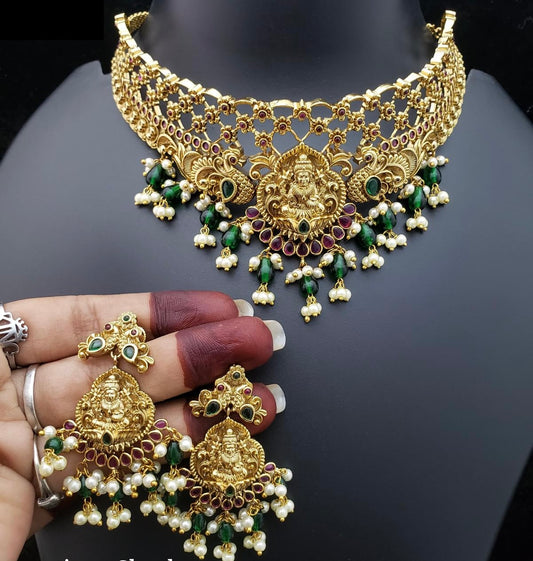 Choker set