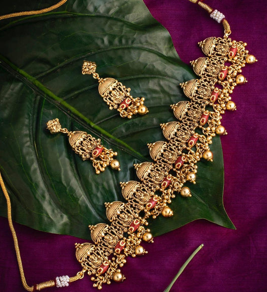 Necklace set
