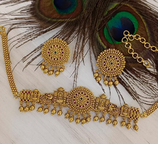 choker set
