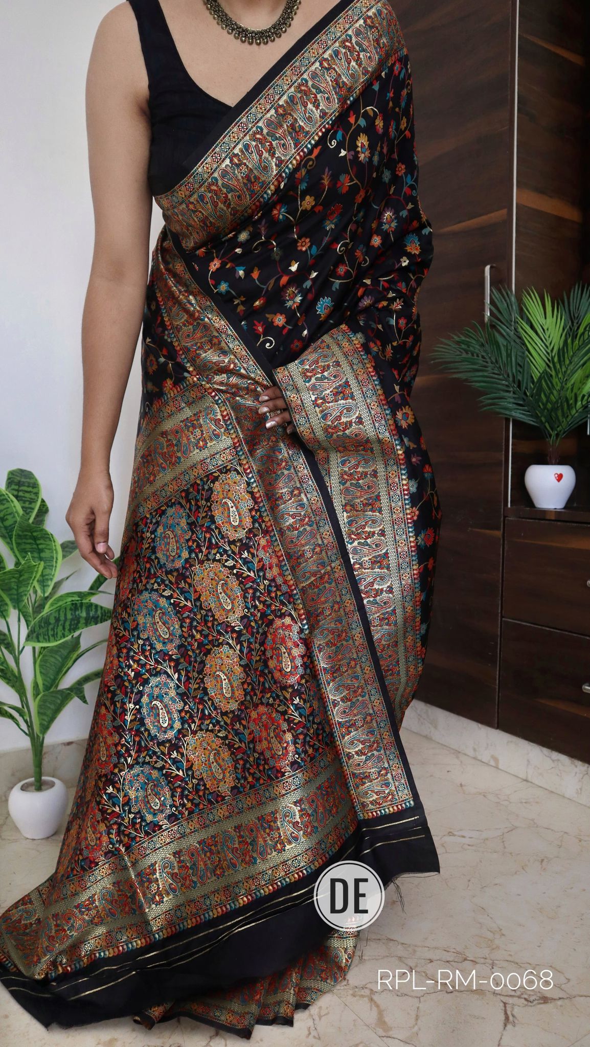Black  pasmina sarees