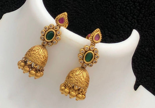 Antique jumkas