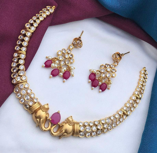 Statement elephant choker