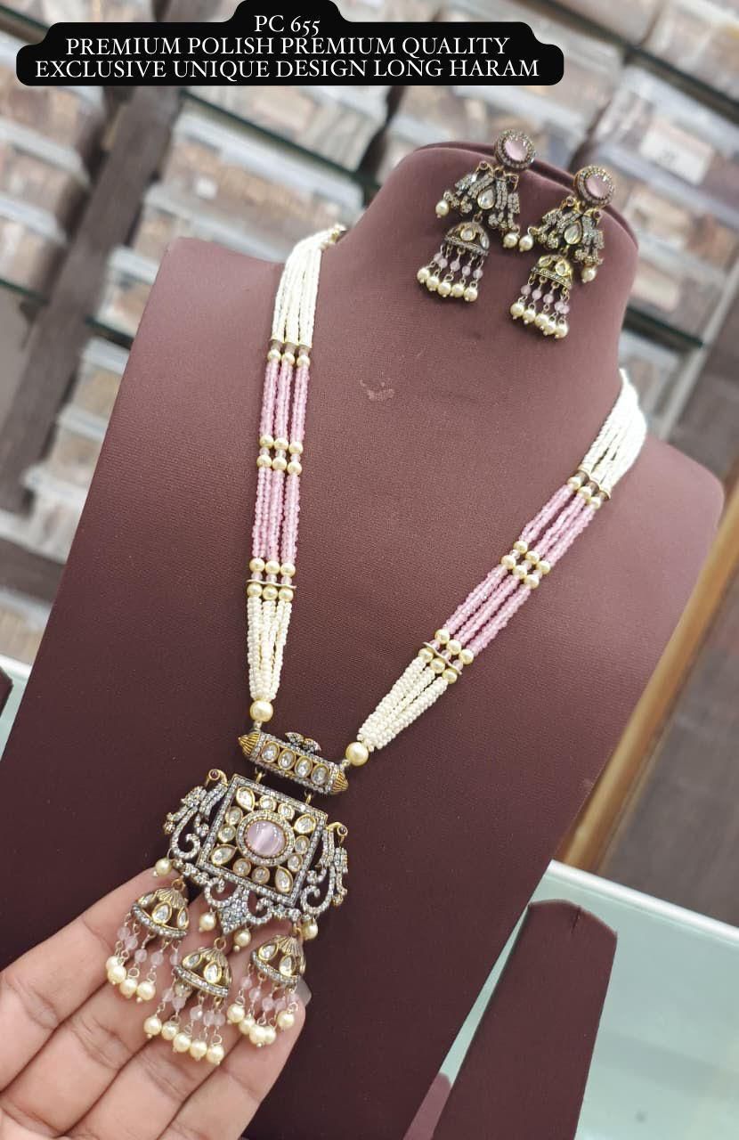 Beads with victorian