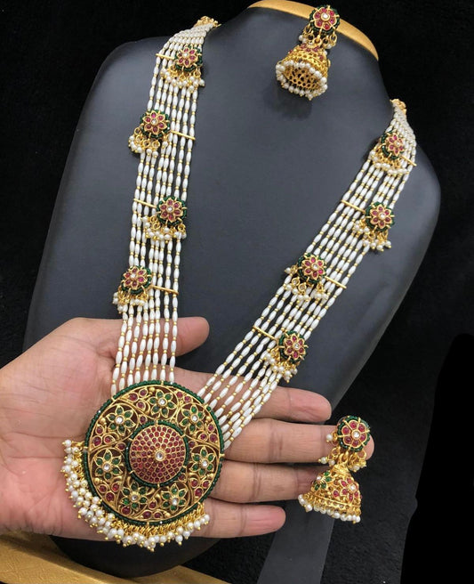 Pearl with kemp pendant