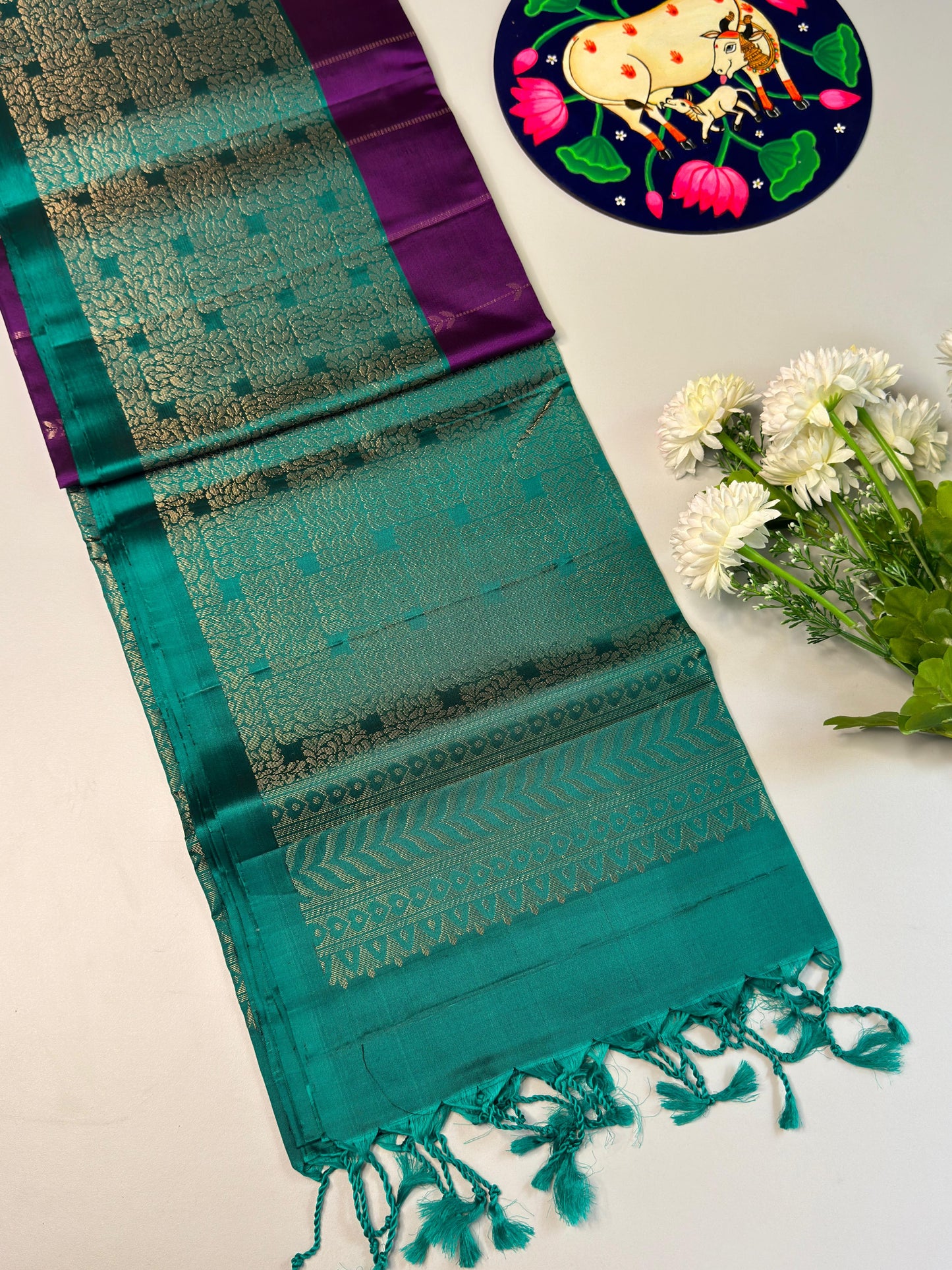 vaira oosi saree in purple color